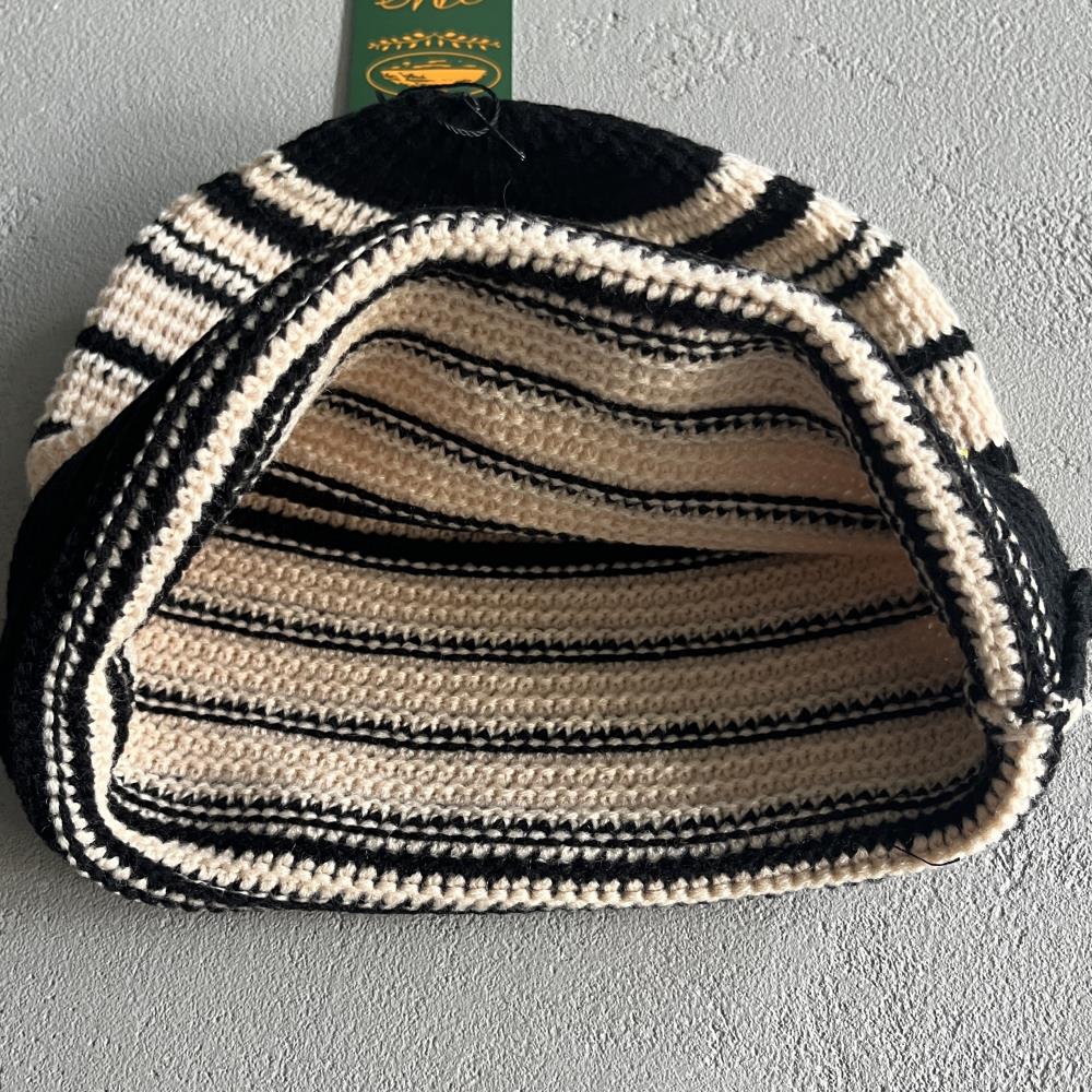 CORTEIZ Striped Cold Hat - White/Black