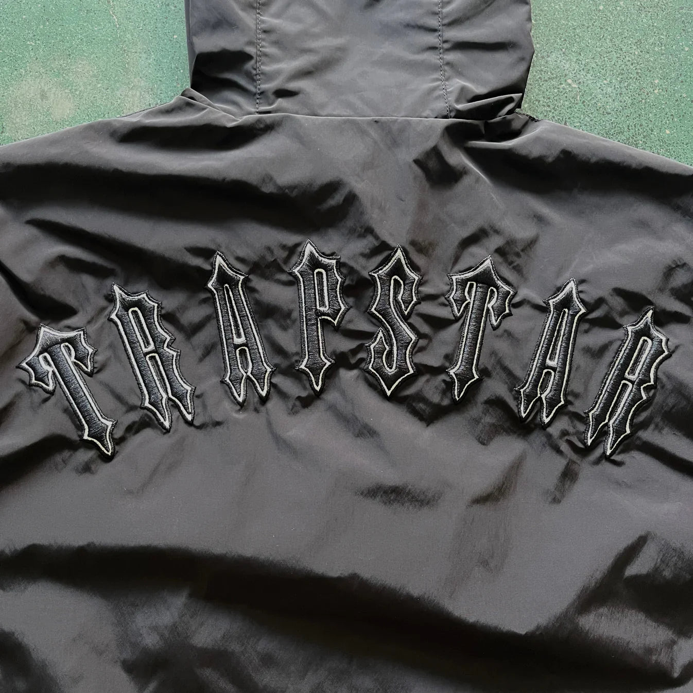 Trapstar Irongate T Windbreaker - Black
