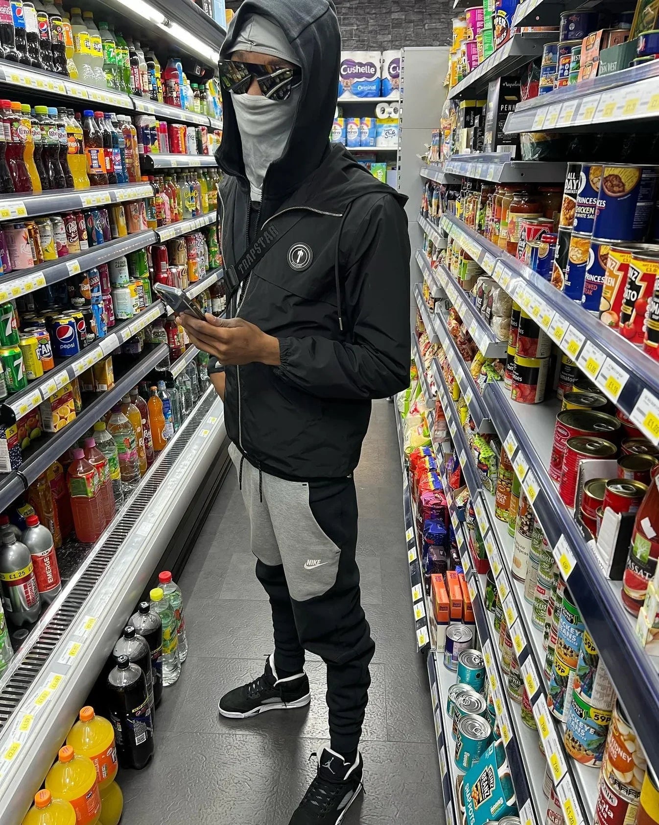 Trapstar Irongate T Windbreaker - Black