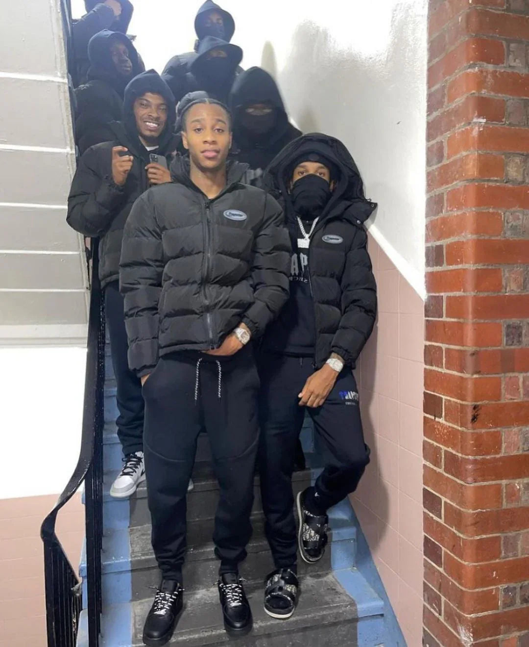 Trapstar Hyperdrive Detachable Hooded Puffer Jacket - Triple Black