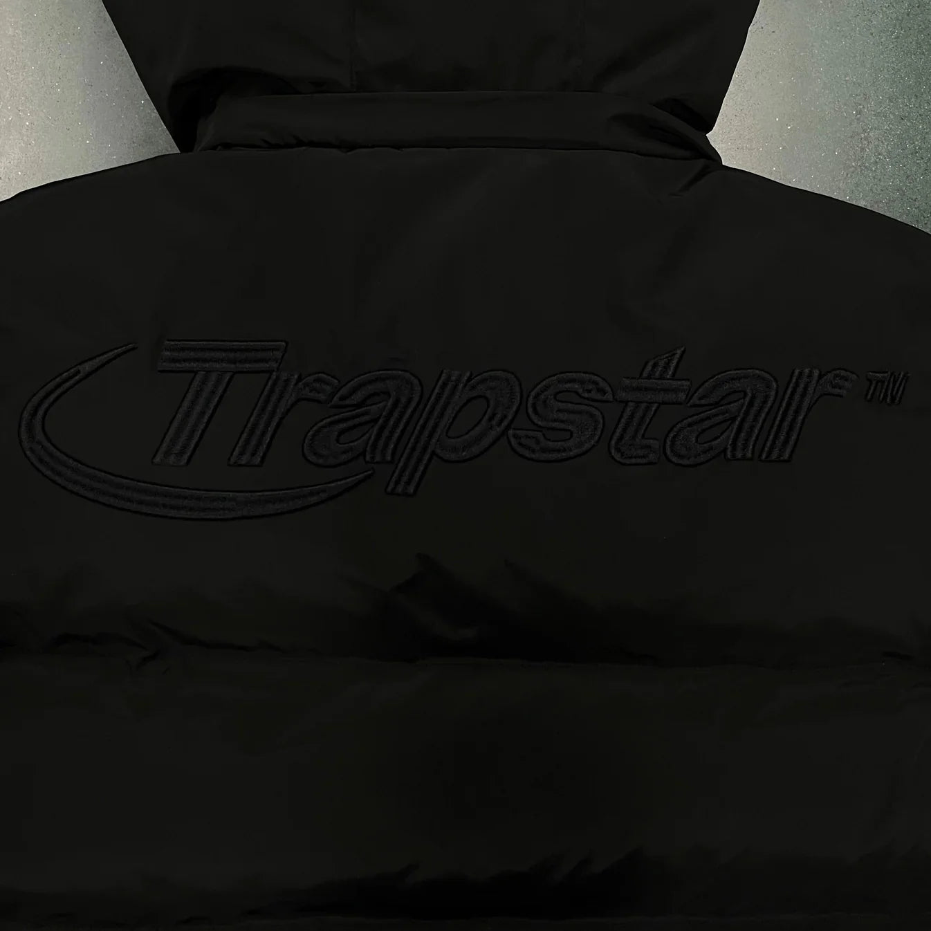Trapstar Hyperdrive Detachable Hooded Puffer Jacket - Triple Black