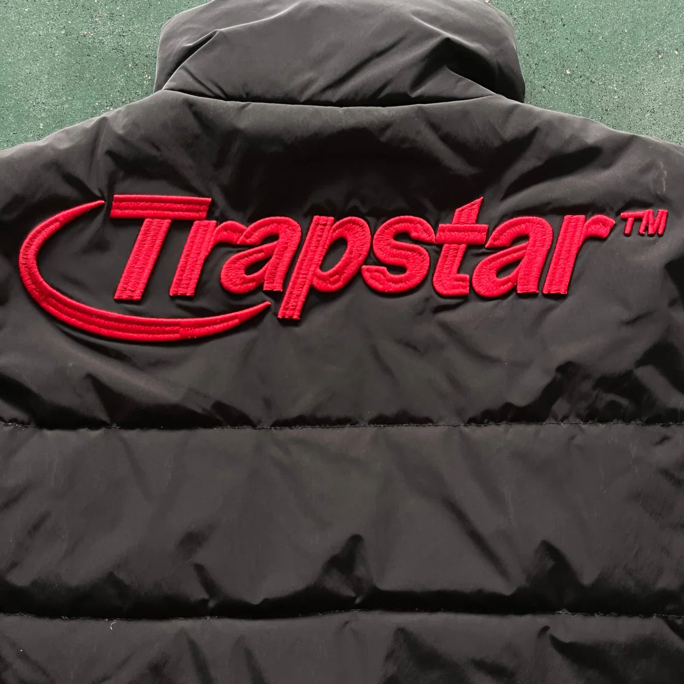 Trapstar Hyperdrive Sleeveless Jacket - Black/Red