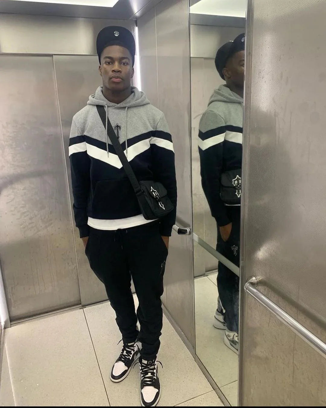 Trapstar V-Stripe Tracksuit - Black/Grey