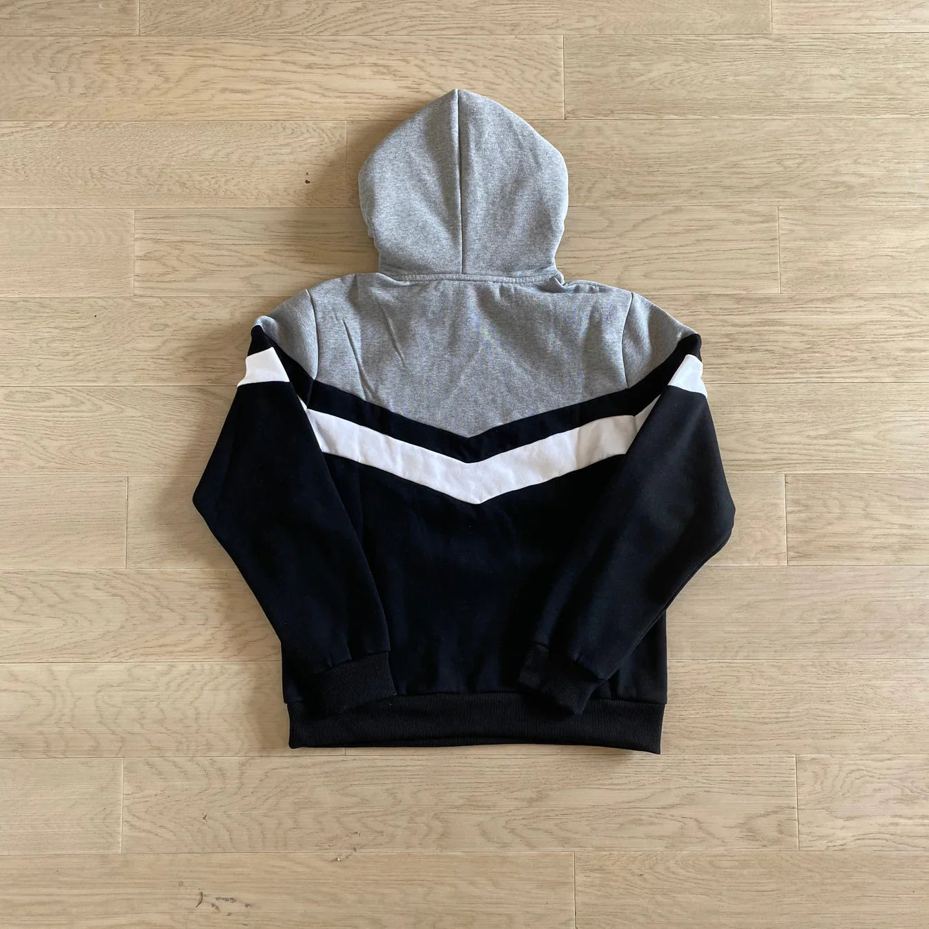 Trapstar V-Stripe Tracksuit - Black/Grey