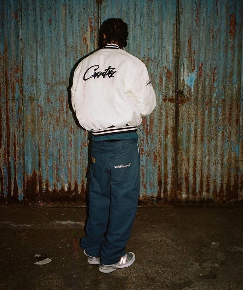 CORTEIZ Stadium Jacket - White
