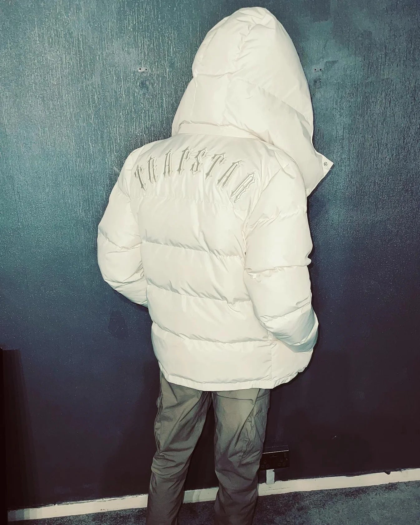 Trapstar Detachable Hooded Puffer Jacket - Cream