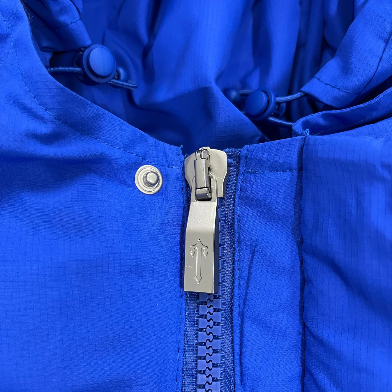 Trapstar Decoded 2022 Hooded Puffer Jacket - Blue