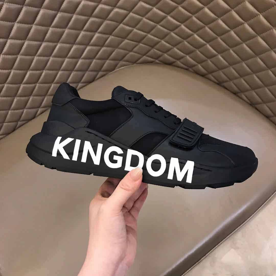 Burberry Regis  Lace-Up Sneakers - Black