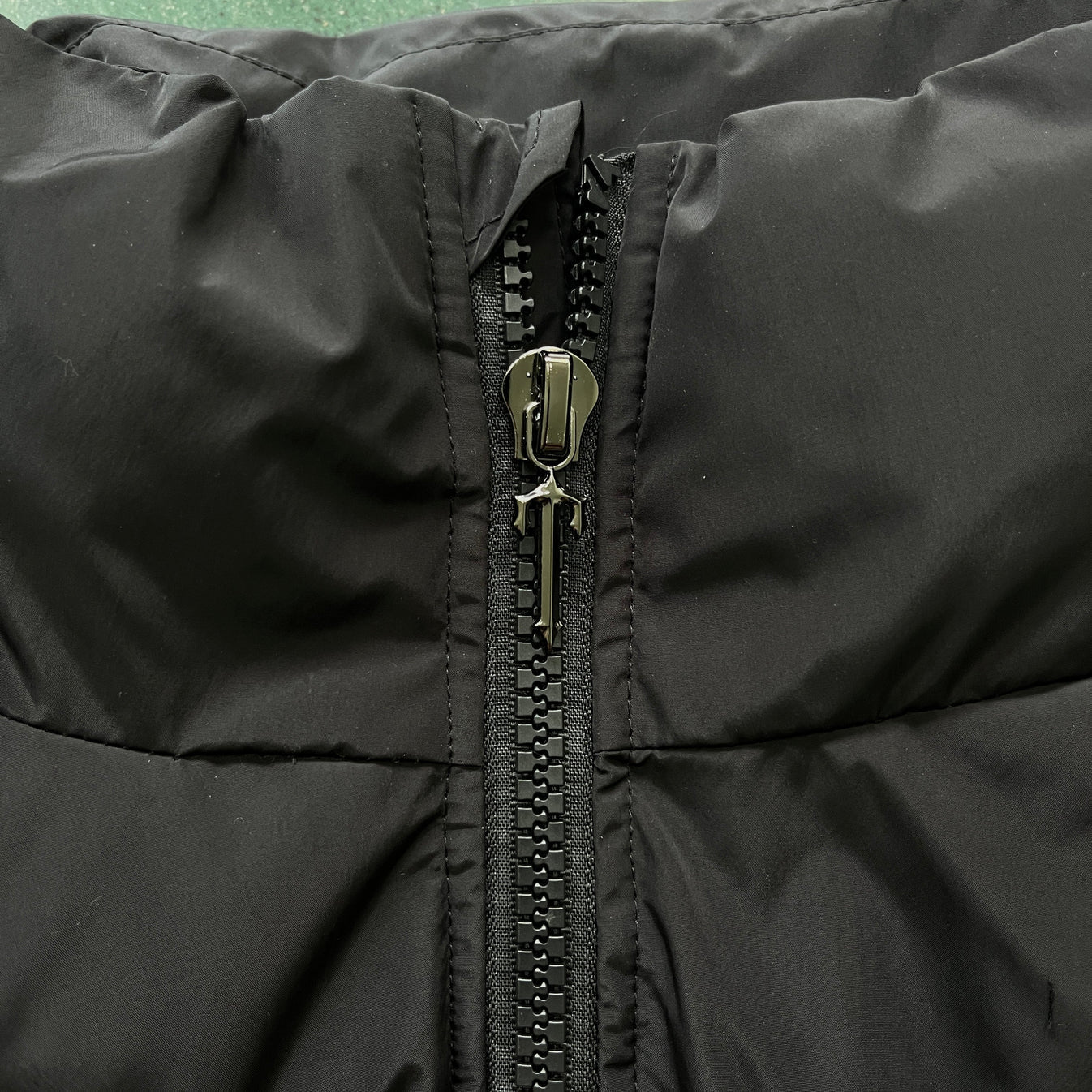 Trapstar Detachable Hooded Puffer Jacket - Black/Red
