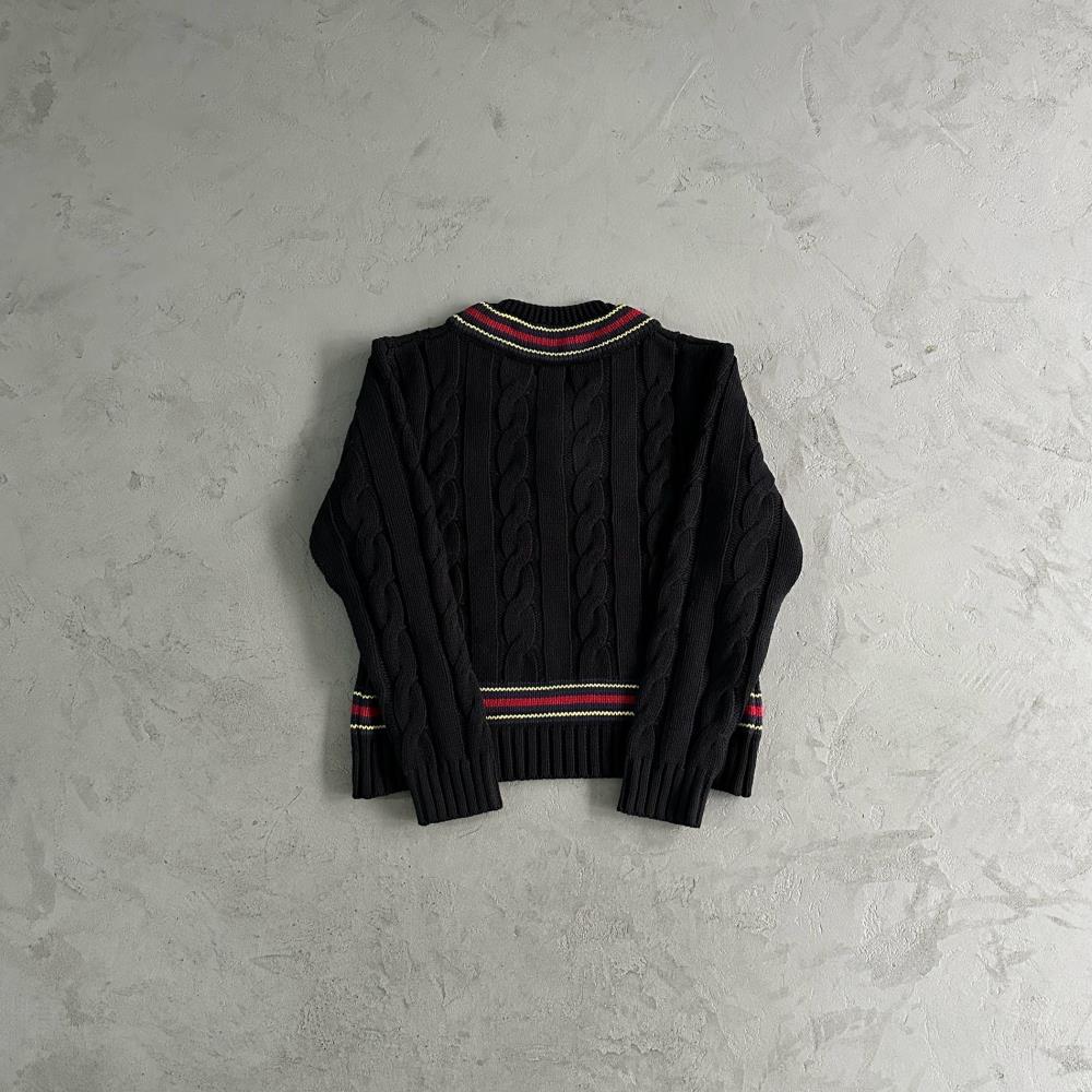 CORTEIZ V-Neck Sweater - Black