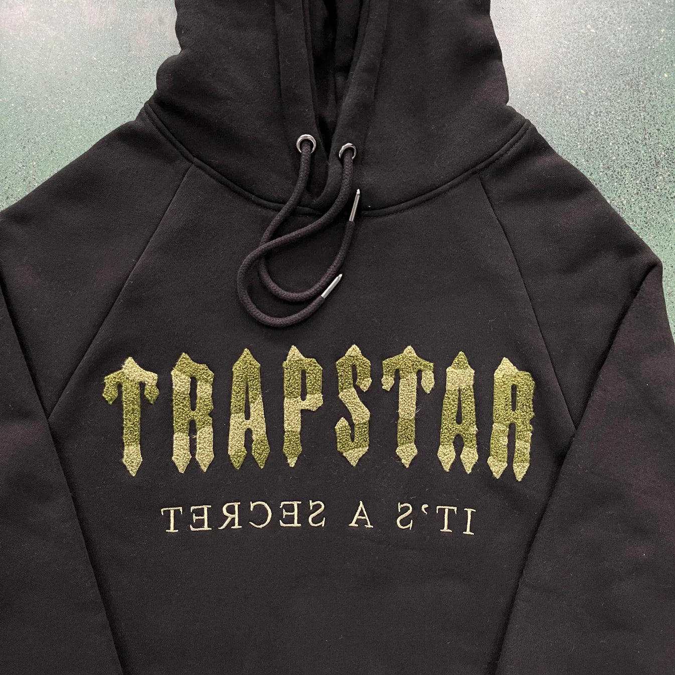 Trapstar Decoded Chenille Tracksuit - Olive Camo/Black