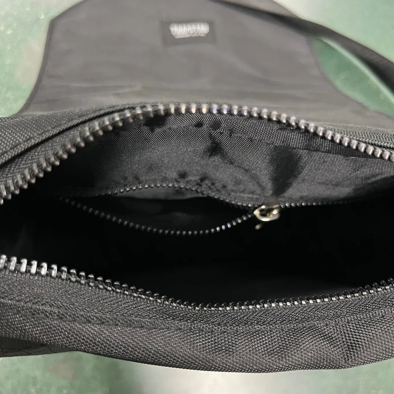 Trapstar Cobra T Bag - Black/Reflective