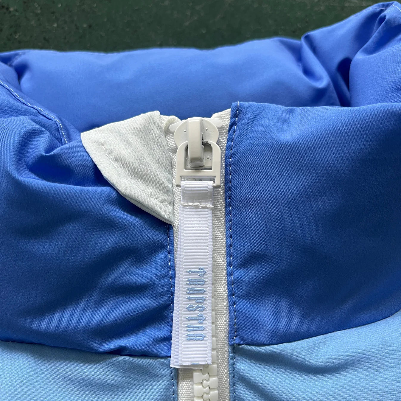 Trapstar Irongate Badge Gilet - Ice Blue