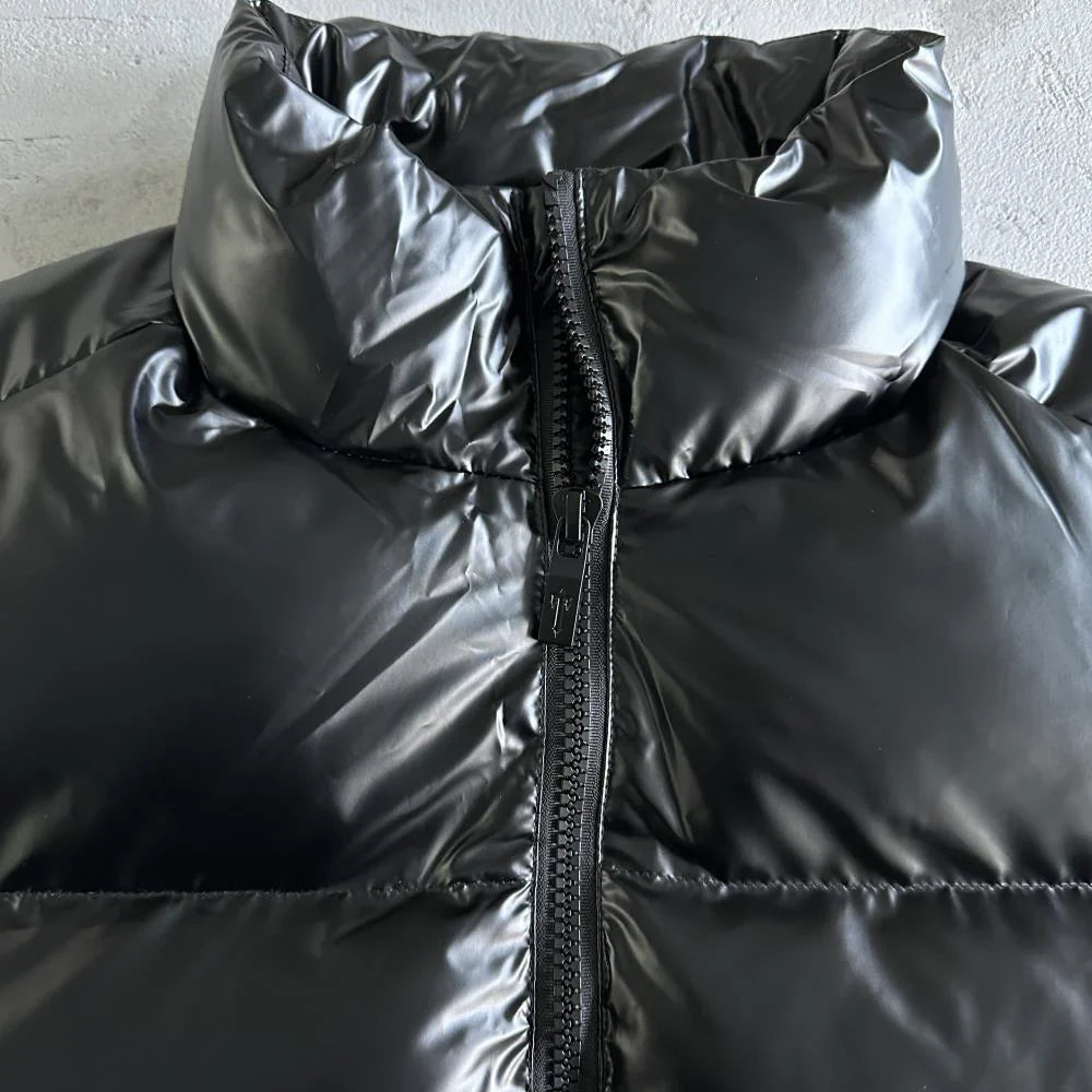 Trapstar Irongate Embossed Puffer Jacket - Black/White