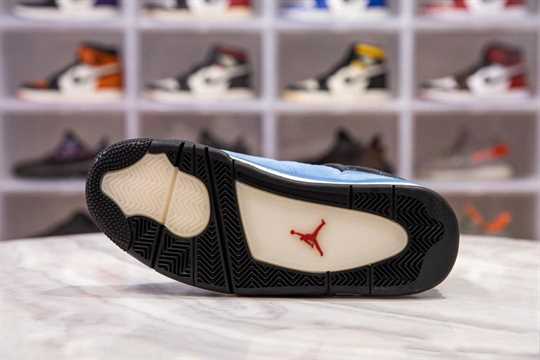 Jordan 4 Retro - Travis Scott Cactus Jack