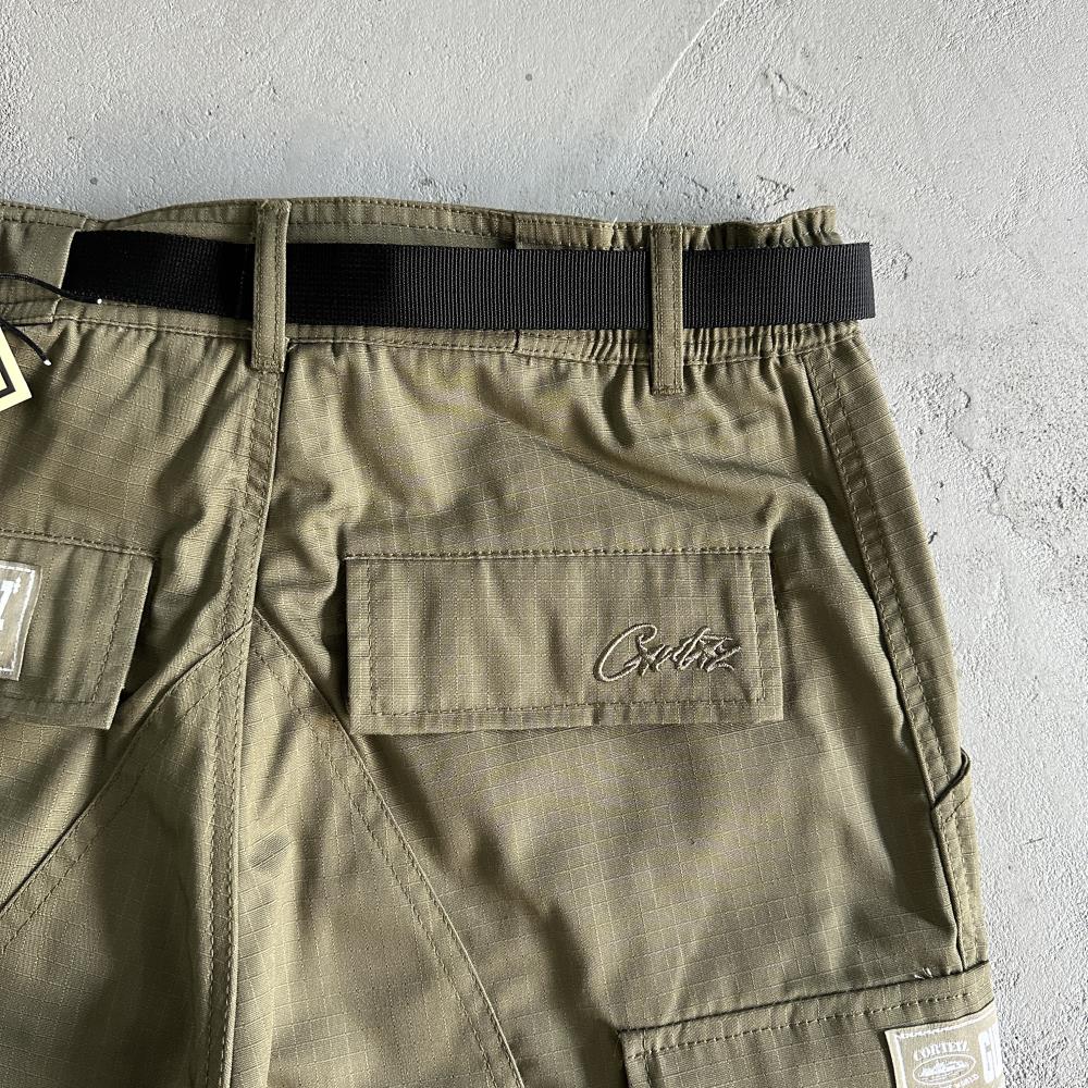 CORTEIZ Logo Patch Cargo Pants - Military Green