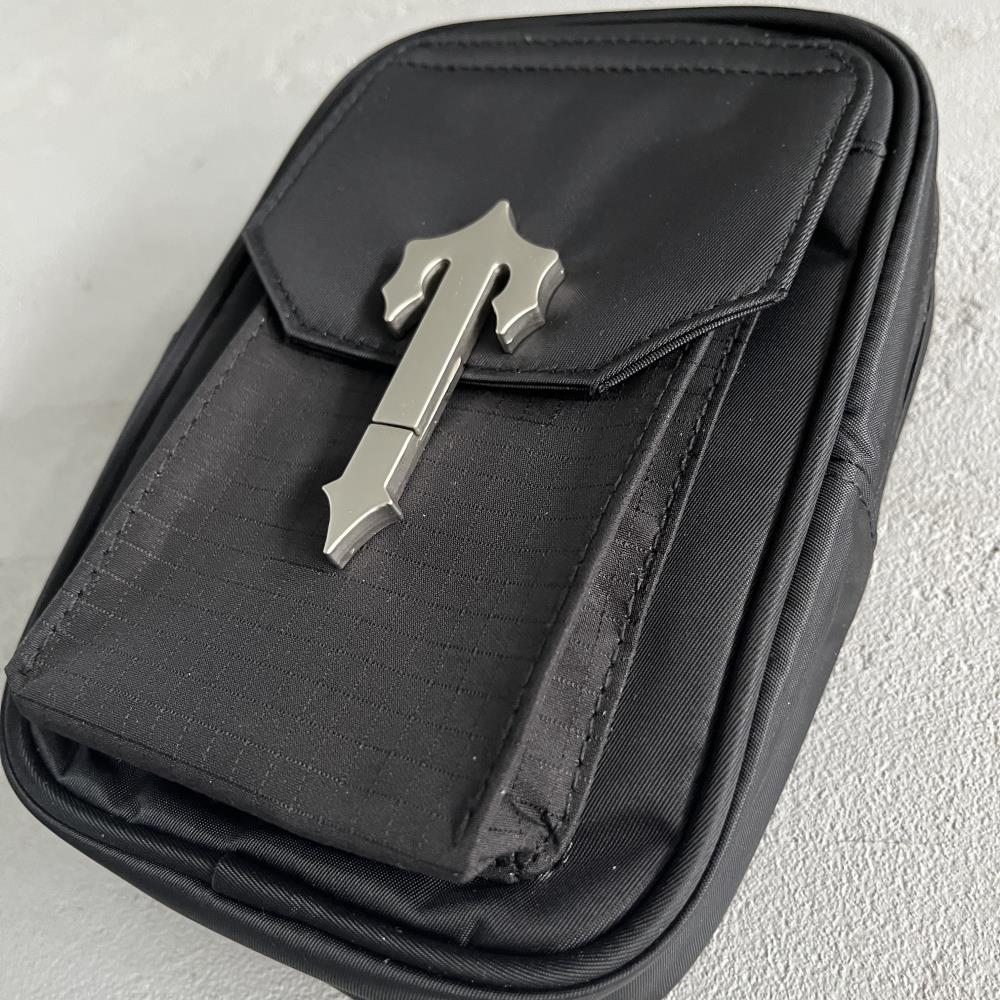 Trapstar Small T Crossbody Bag - Black