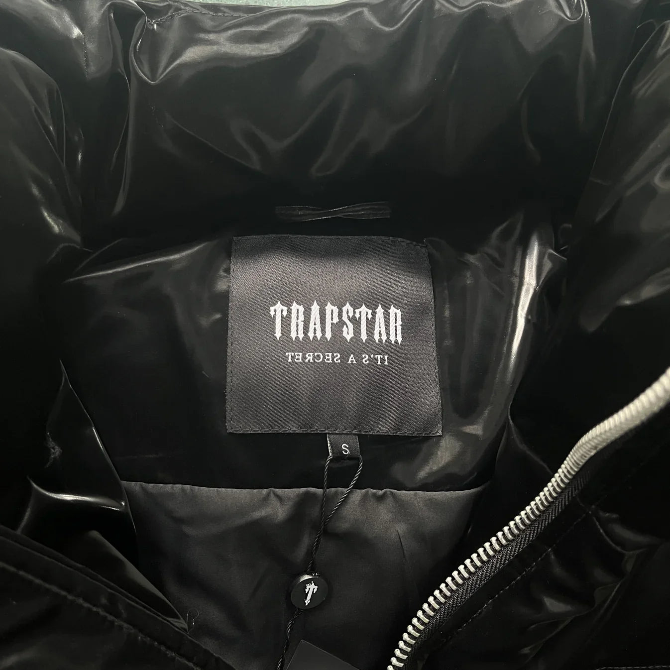 Trapstar Irongate T Shiny Puffer Jacket - Black
