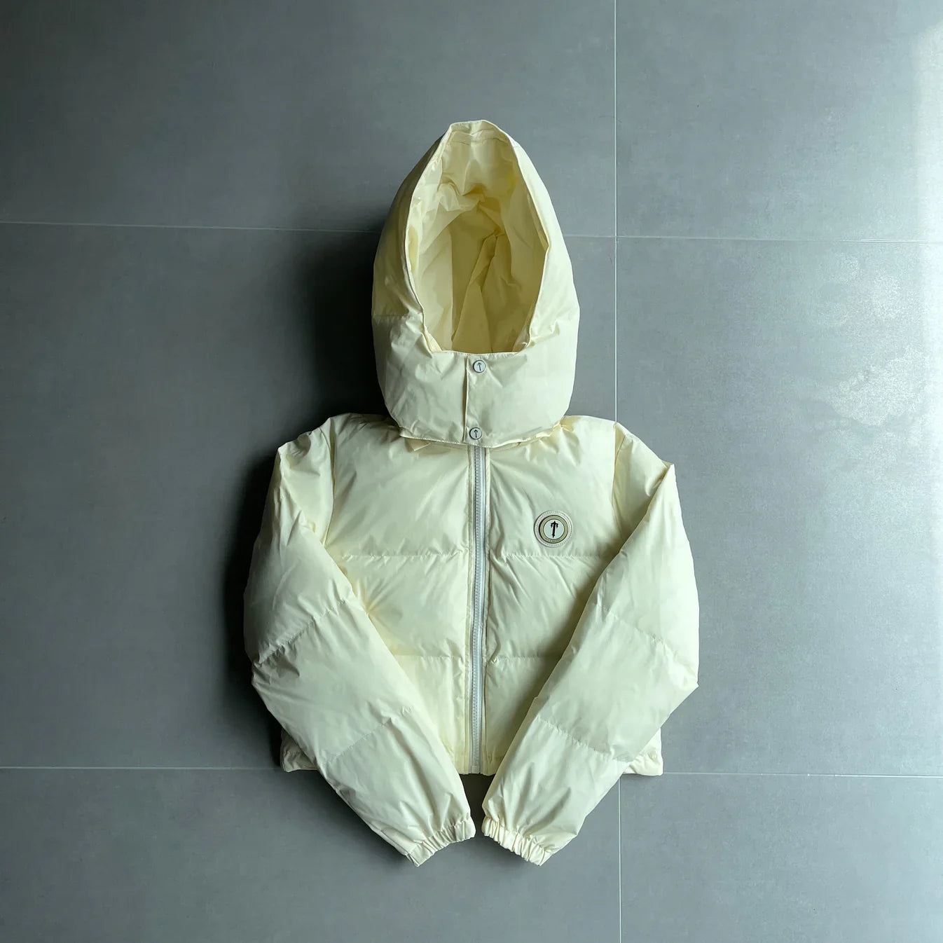 Trapstar Women's Irongate Detachable Hooded Puffer - Cream