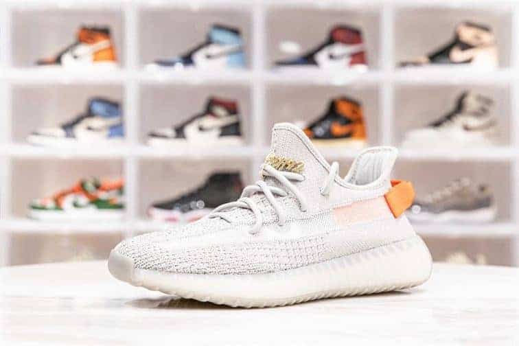 Yeezy Boost 350 V2 - Tail Light
