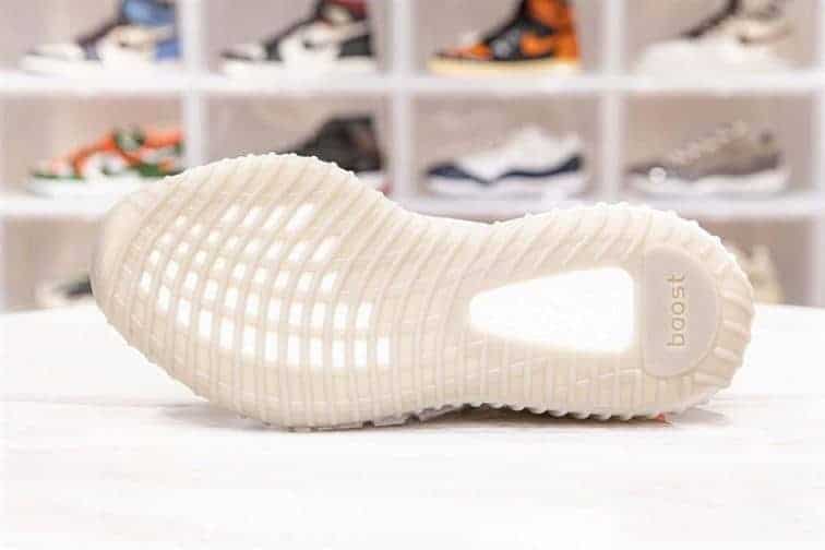 Yeezy Boost 350 V2 - Tail Light